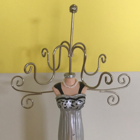 Tree Earring Stand - Picture 4 of 6